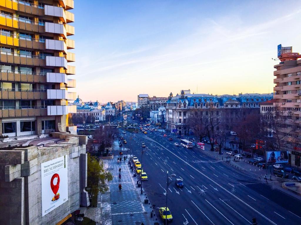 Central Studio Across From Intercontinental Bucureşti Ngoại thất bức ảnh